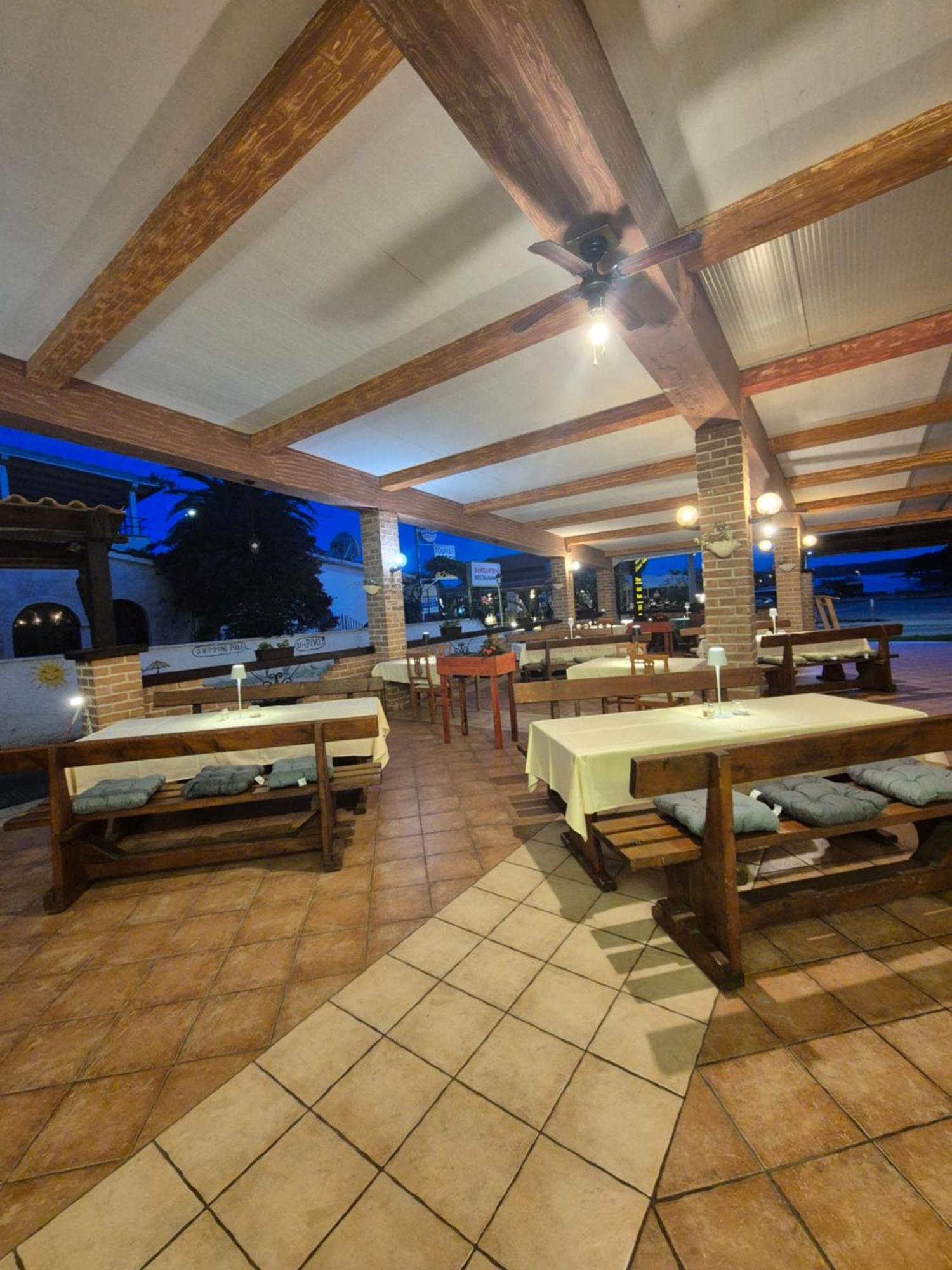 Biergarten เมดูลิน ภายนอก รูปภาพ